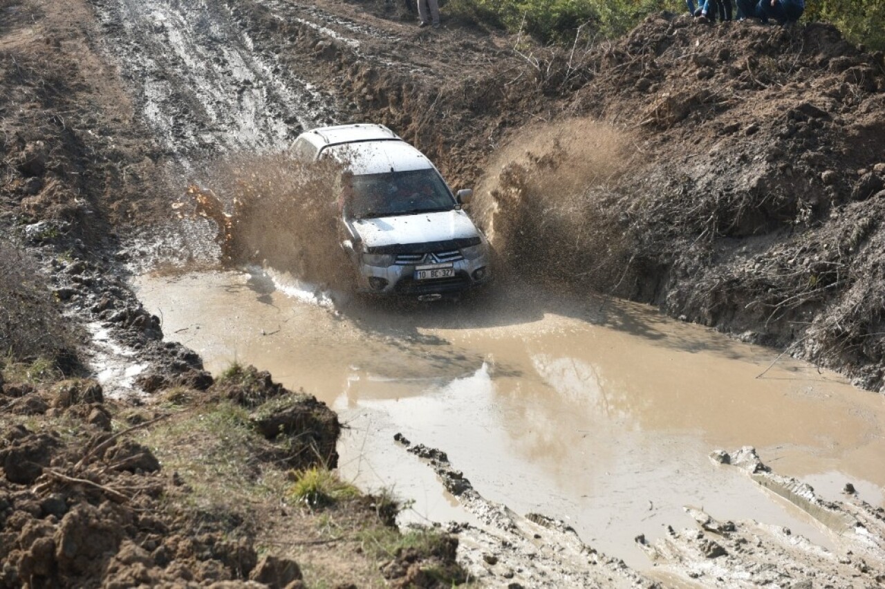 Off-road tutkunlarından 4x4’lük final
