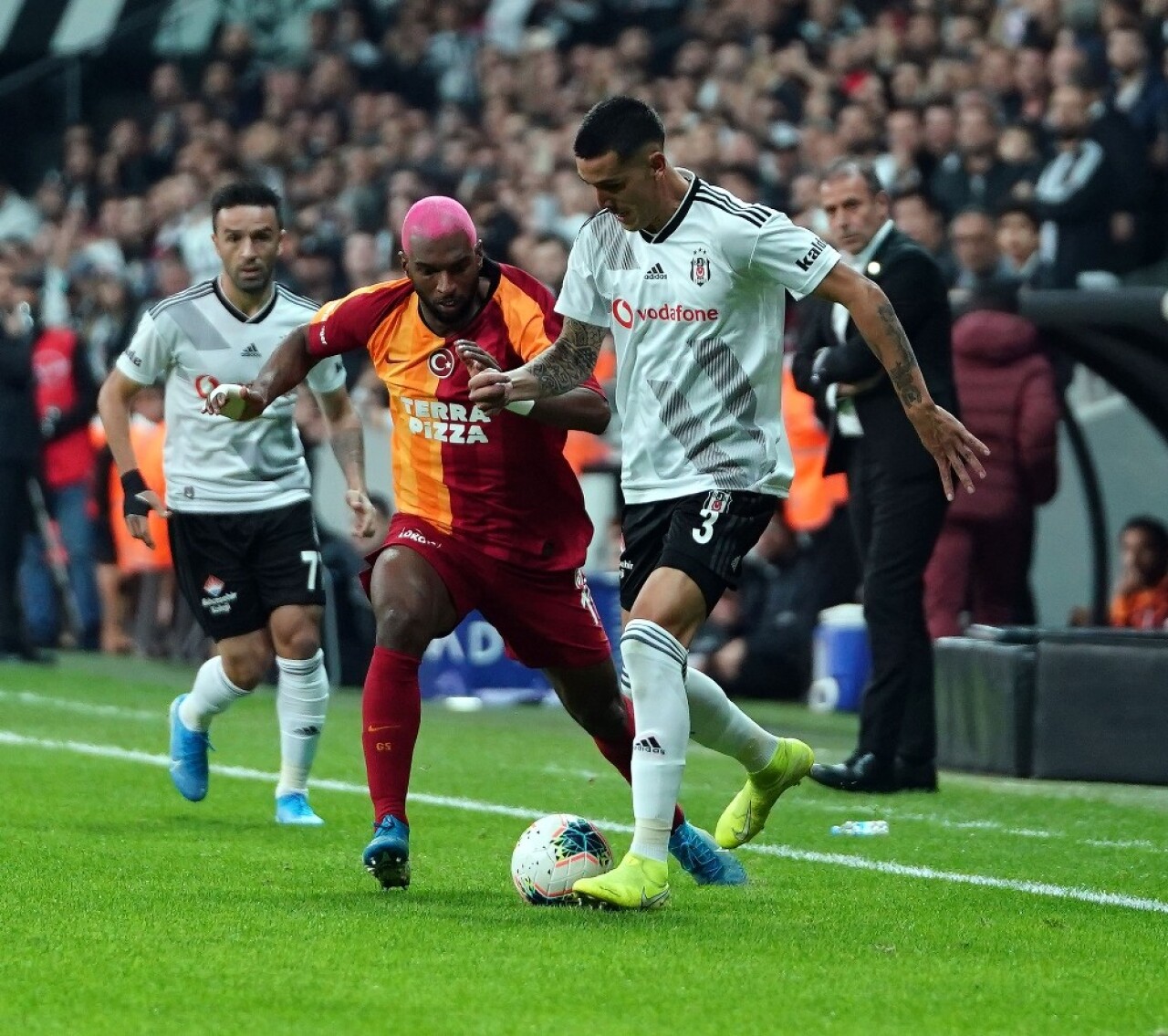 Ryan Babel ıslıklandı