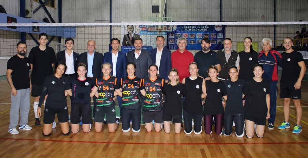 Sakarya Voleybol Spor Kulübü için sponsor oldular