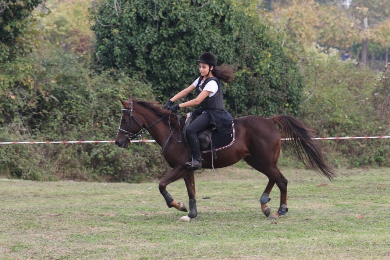 SAÜ’de Atlı Sporlar Topluluğu bir araya geldi