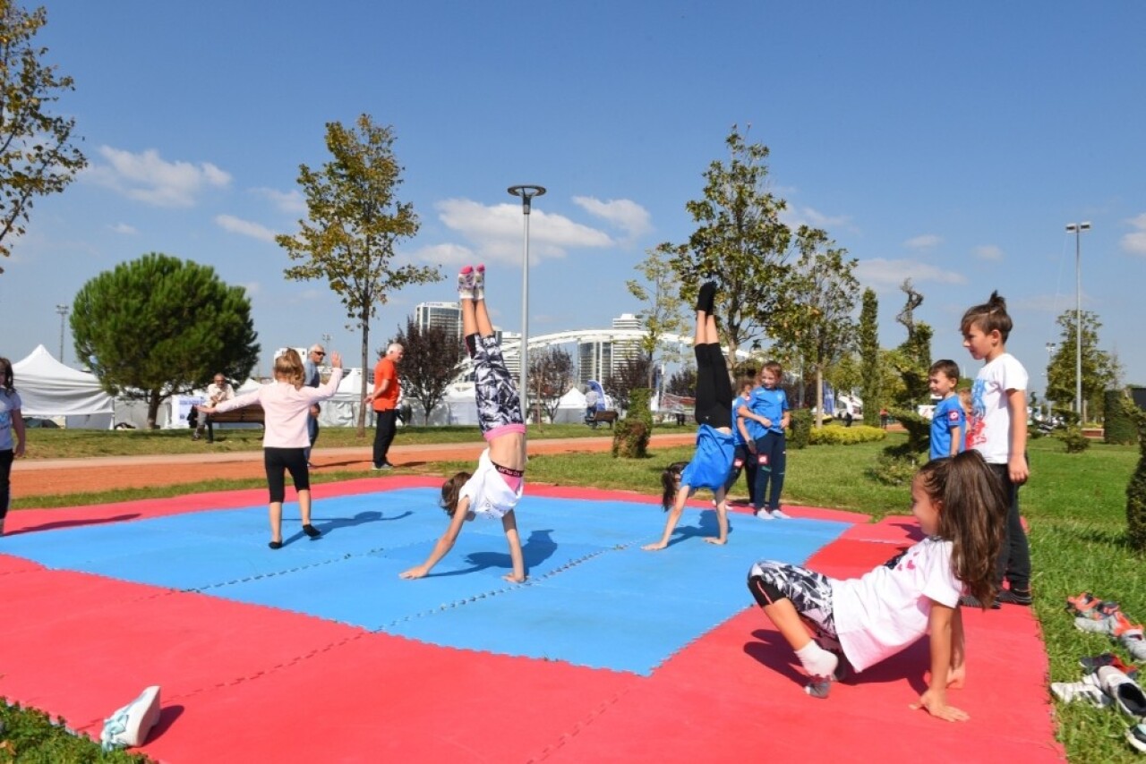 Sporun kalbi Hüdavendigar Park’ta atıyor