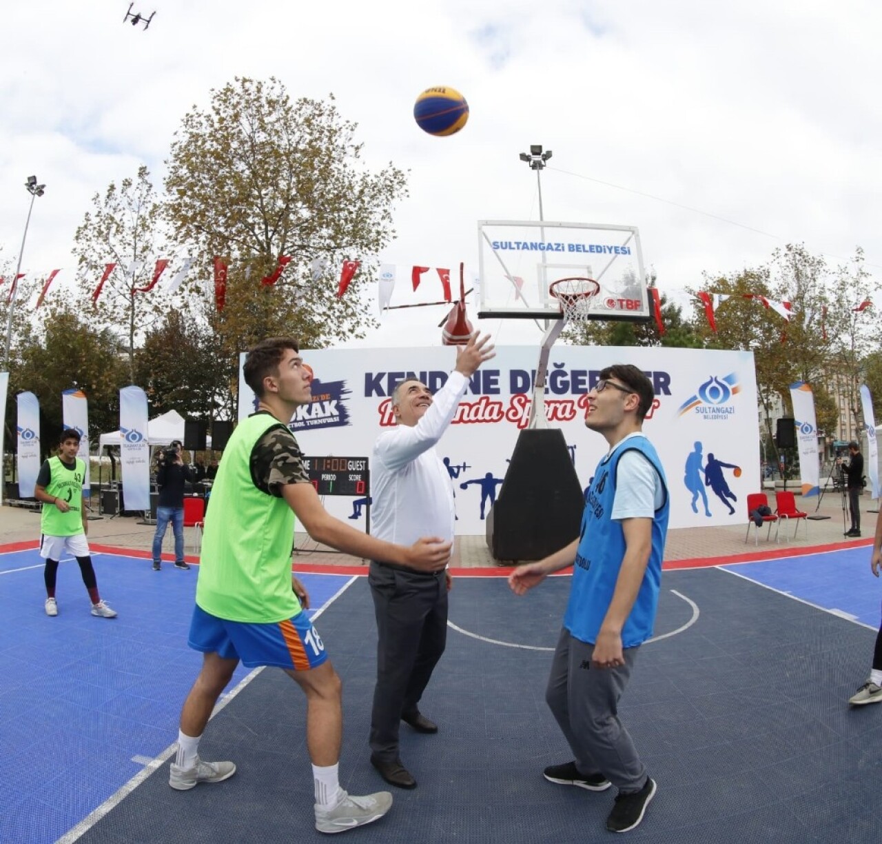 Sultangazi’de basketbol turnuvası düzenlendi