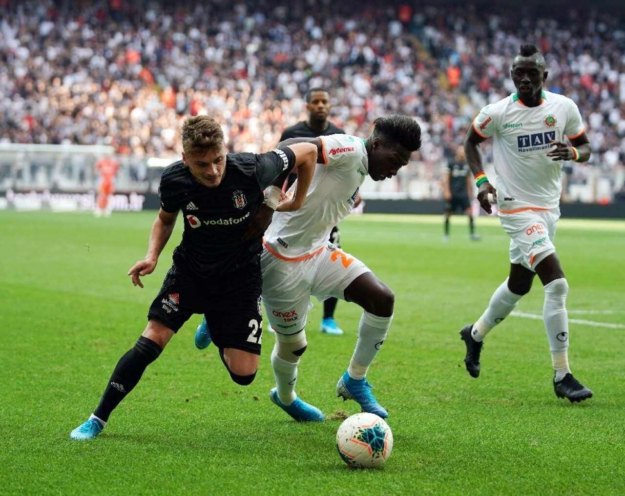 Süper Lig: Beşiktaş: 0 - Aytemiz Alanyaspor: 0 (İlk yarı)