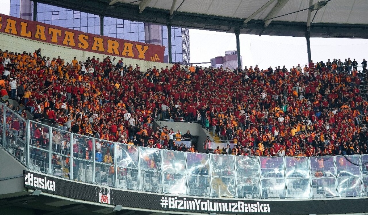 Süper Lig: Beşiktaş: 0 - Galatasaray: 0 (Maç devam ediyor)