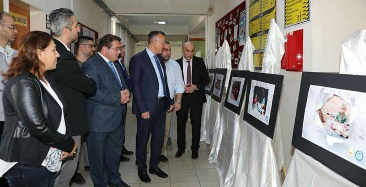 'Suriye’de Çocuk Olmak' fotoğraf sergisi açıldı