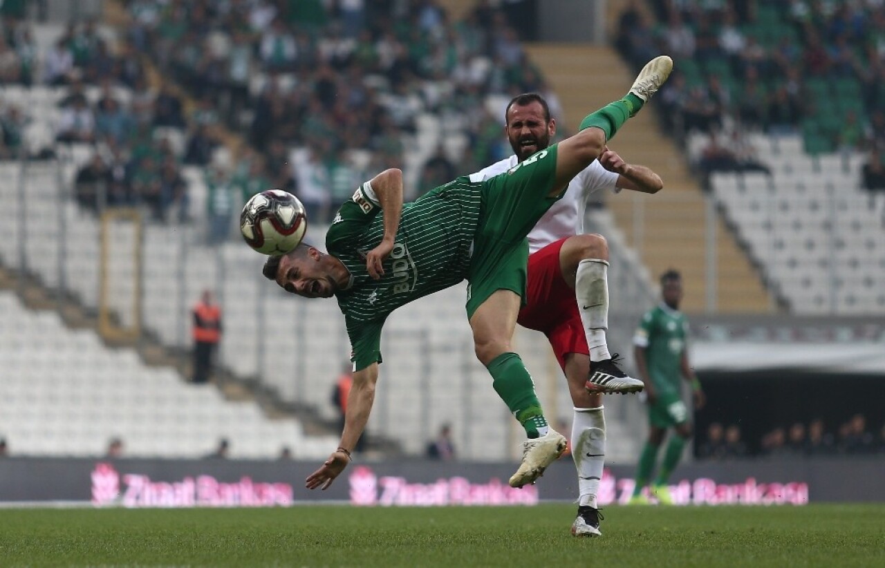 TFF 1. Lig: Bursaspor: 2 - Ümraniyespor: 1 (Maç sonucu)