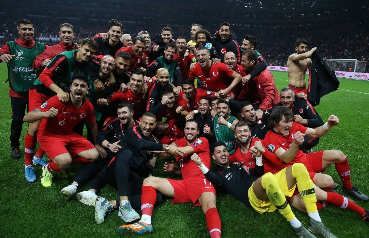 2020 Avrupa Futbol Şampiyonası Elemeleri H Grubu 9. maçında Türkiye, İzlanda ile berabere kalarak adını Avrupa Şampiyonası’na yazdırmayı garantiledi.