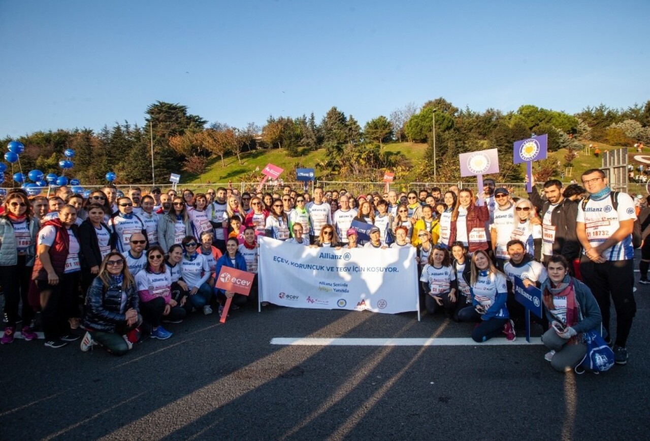 Allianz Türkiye, 41. İstanbul Maratonu’nda eğitime destek için koştu