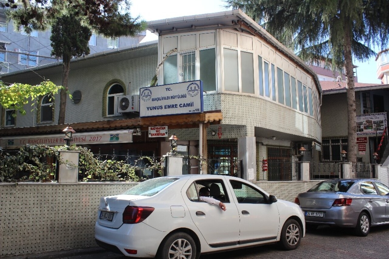 Babaları cami için arsayı hibe etti, çocukları parasını istedi