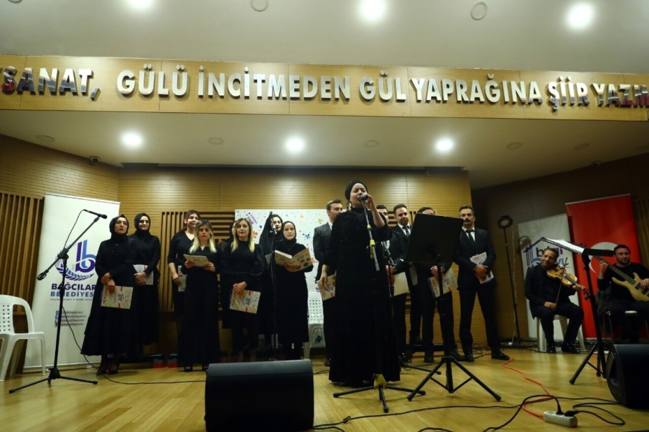 Bağcılarlı öğretmenler meslektaşlarının konserinde eğlendi