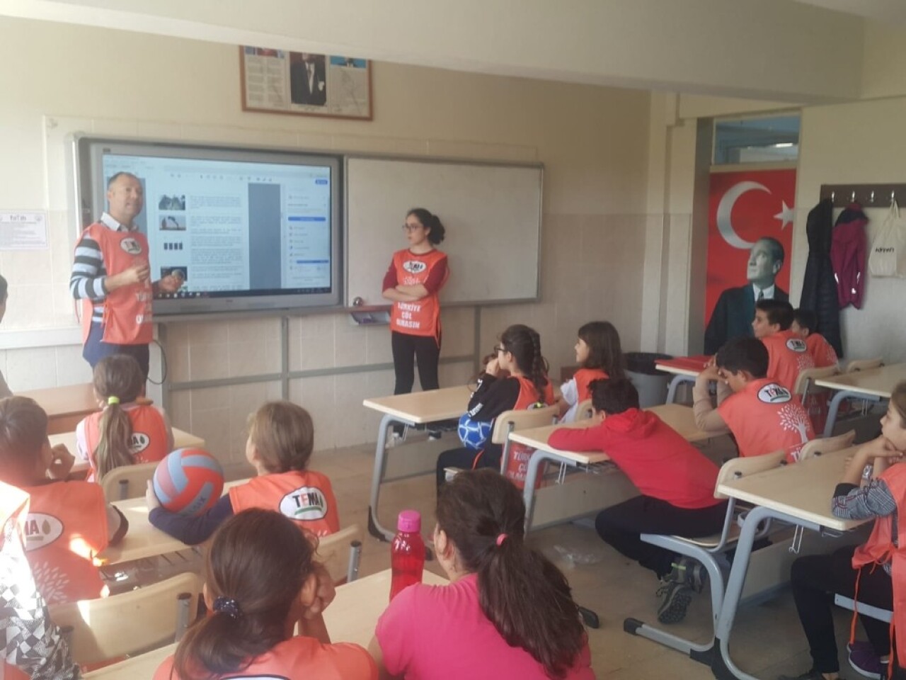 Burhaniye’de öğrencilere Erozyon semineri