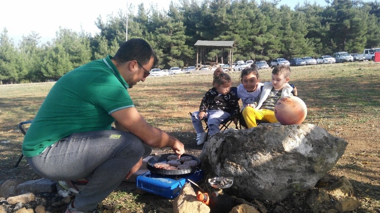 Bursalılar pastırma sıcaklarının tadını çıkardı