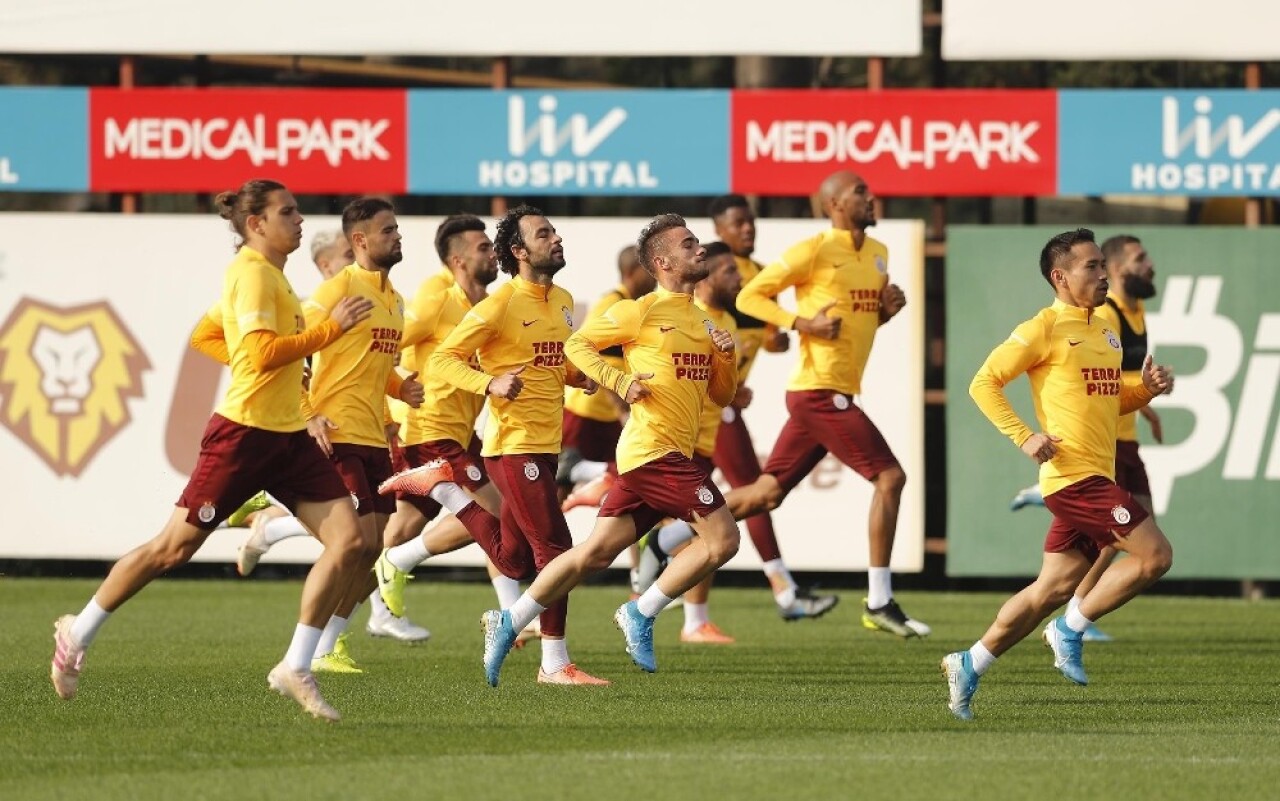 Galatasaray’a Babel ve Muslera şoku!