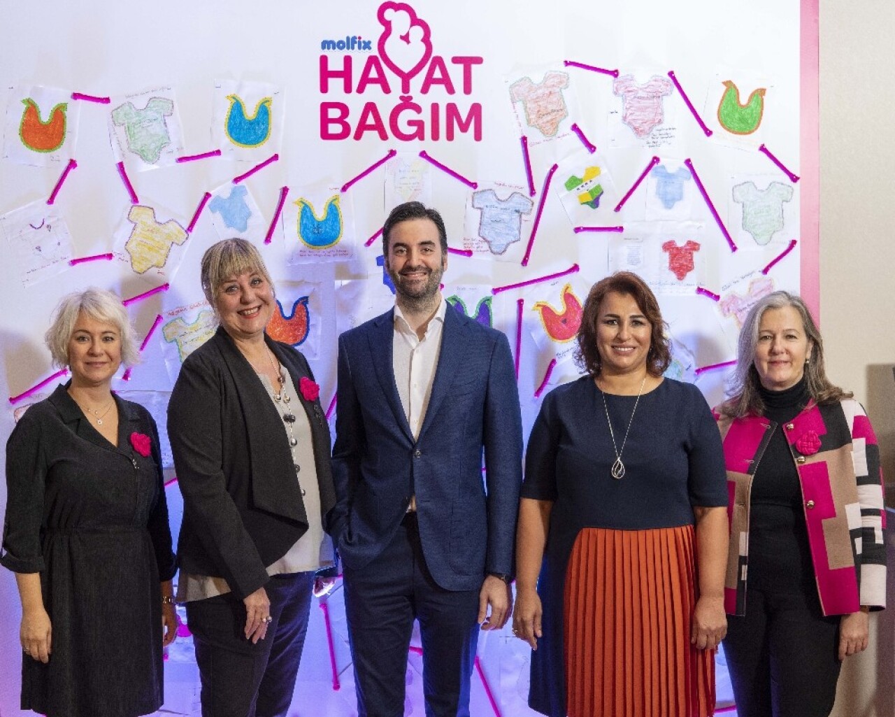 ’Hayat Bağım’ projesi ile 1 yılda 5 bin anneye ve 350 ebeye ulaşılacak