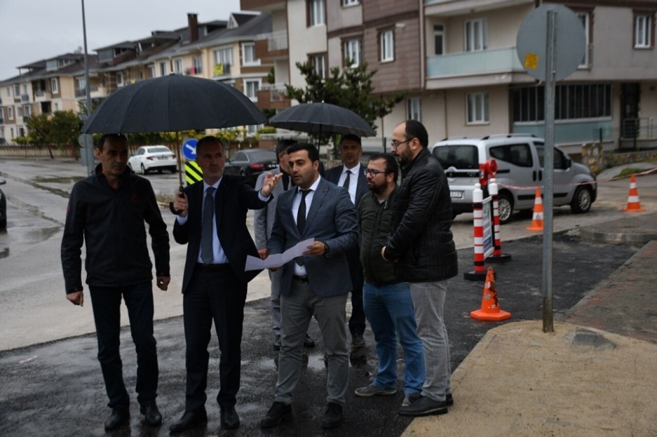 İnegöl Şehit Ömer Halisdemir Caddesi’ne kavşak düzenlenmesi