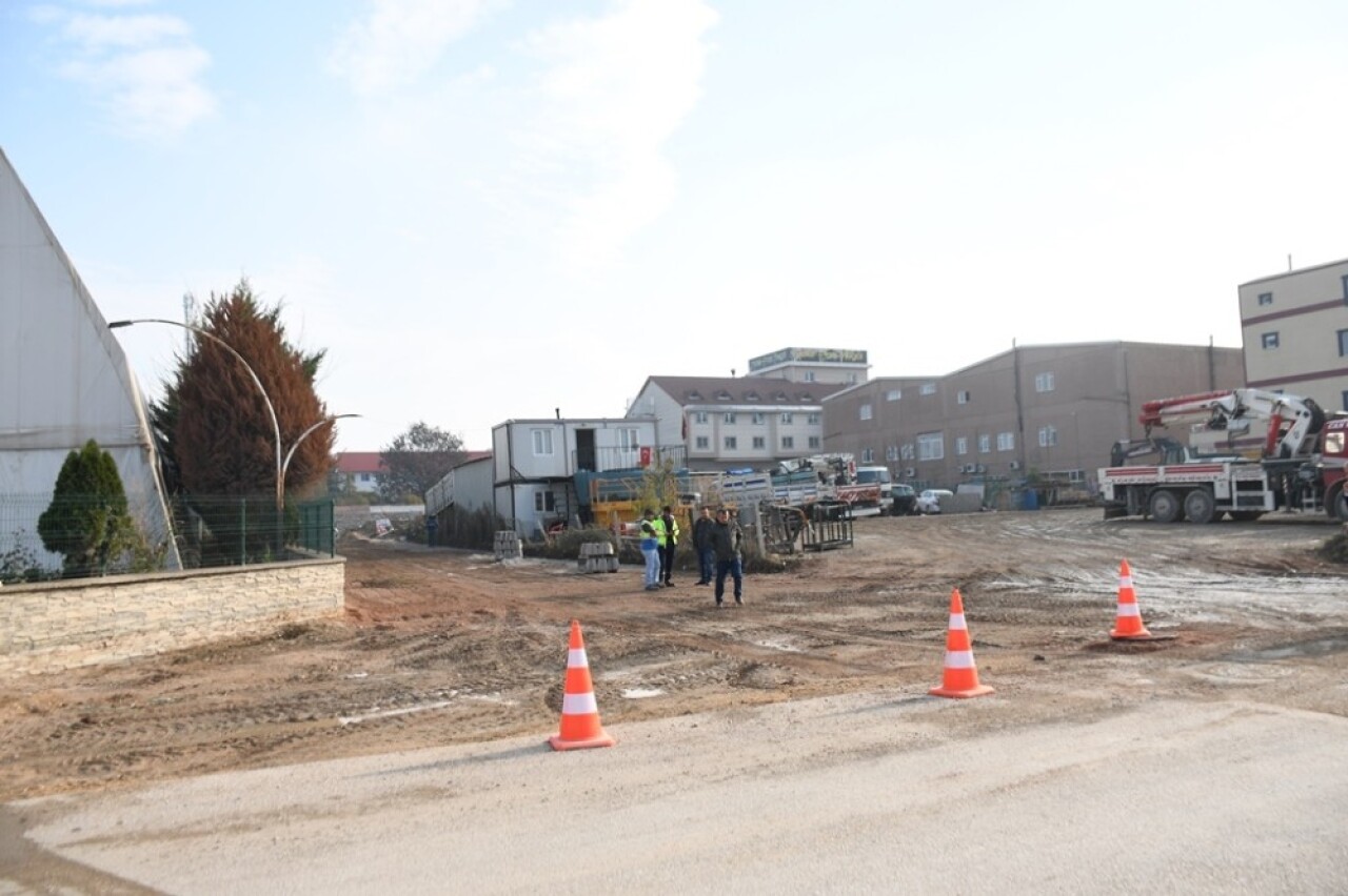 İnegöl’de beton yol kaplamasında yüzde 98 başarı elde edildi