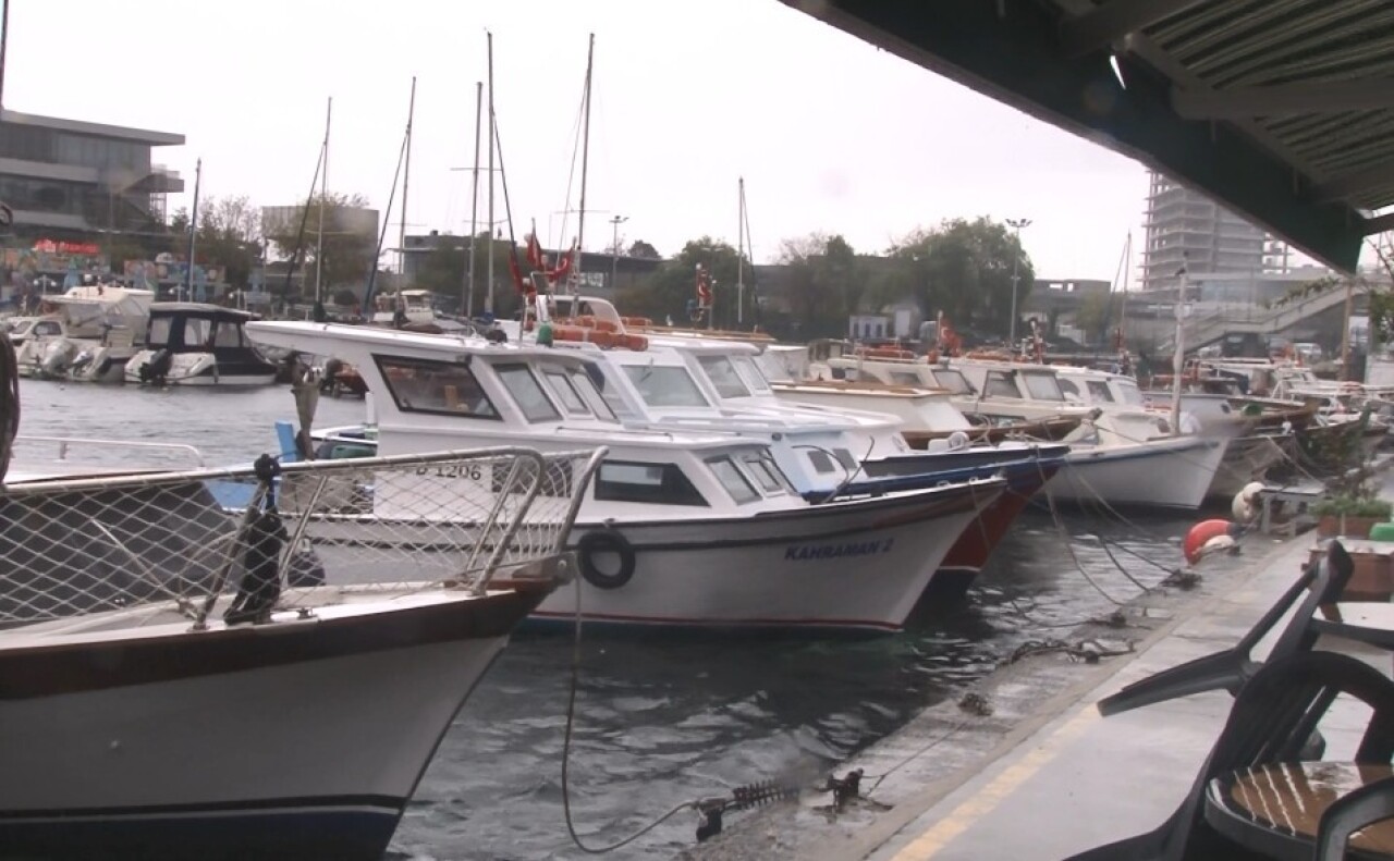 İstanbul’da şiddetli lodos balıkçıları vurdu