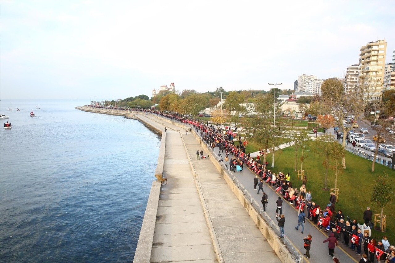 Kadıköy’de 10 Kasım’da ‘Ata’ya Saygı Zinciri’