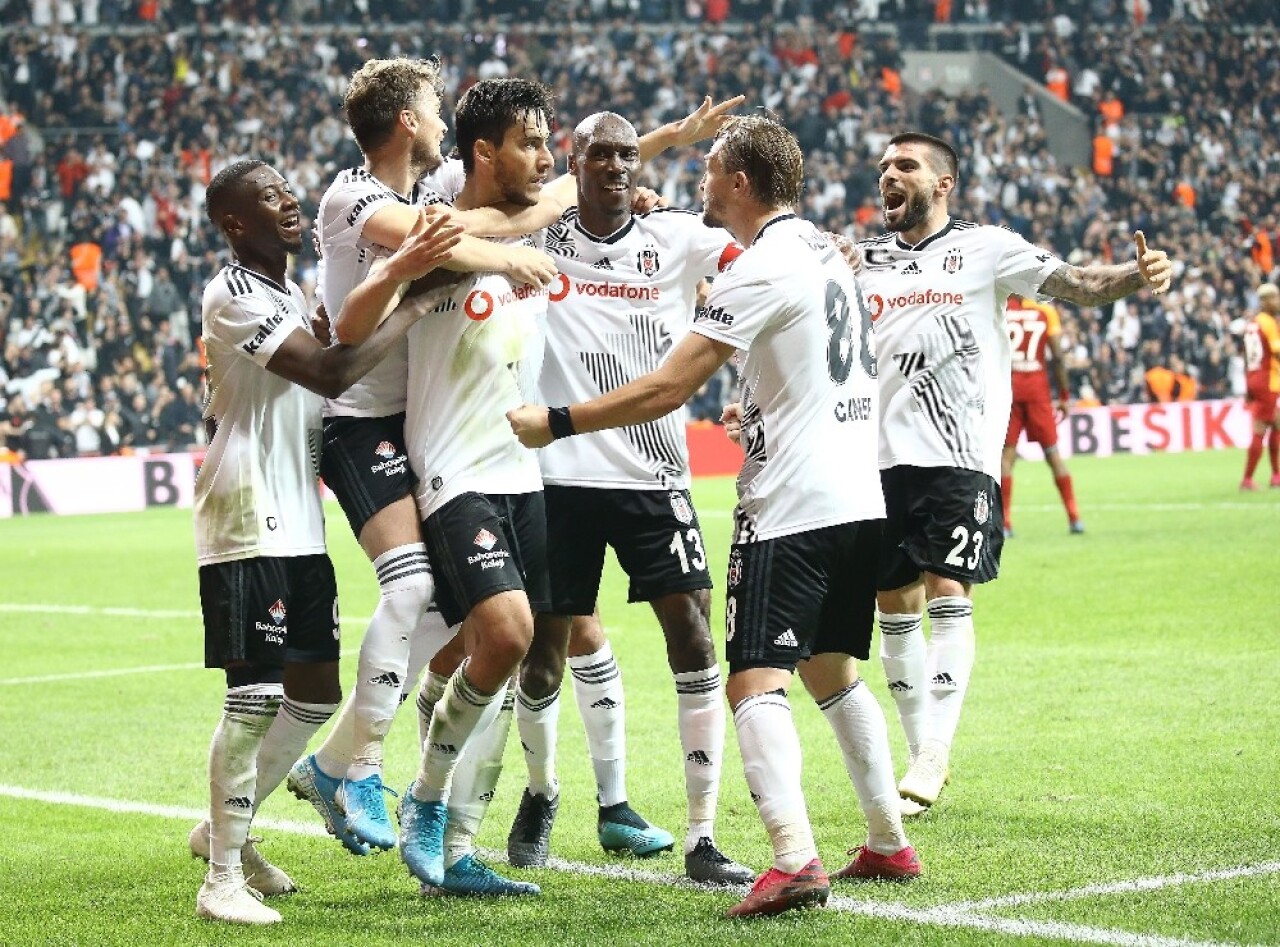 Kartal seri peşinde