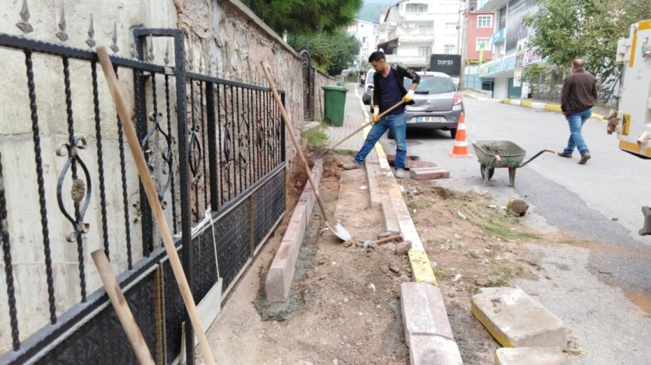 Körfez Belediyesi çevre çalışmalarını sürdürüyor