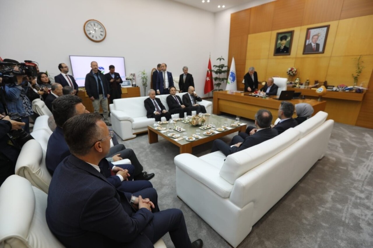 Kuzey Marmara Otoyolu, 2020’nin sonunda Akyazı kavşağına kadar bitirilecek