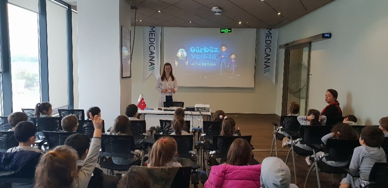 Medicana’dan anaokulu öğrencilerine diş sağlığı eğitimi