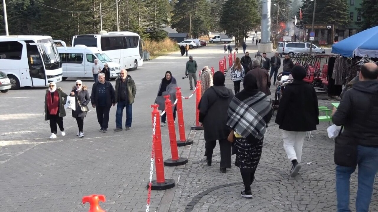 Okulun ilk ara tatilinde Uludağ’a akın ettiler