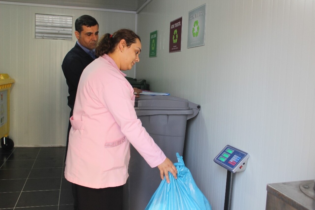 (Özel) Çöpten kompost elde ediyorlar