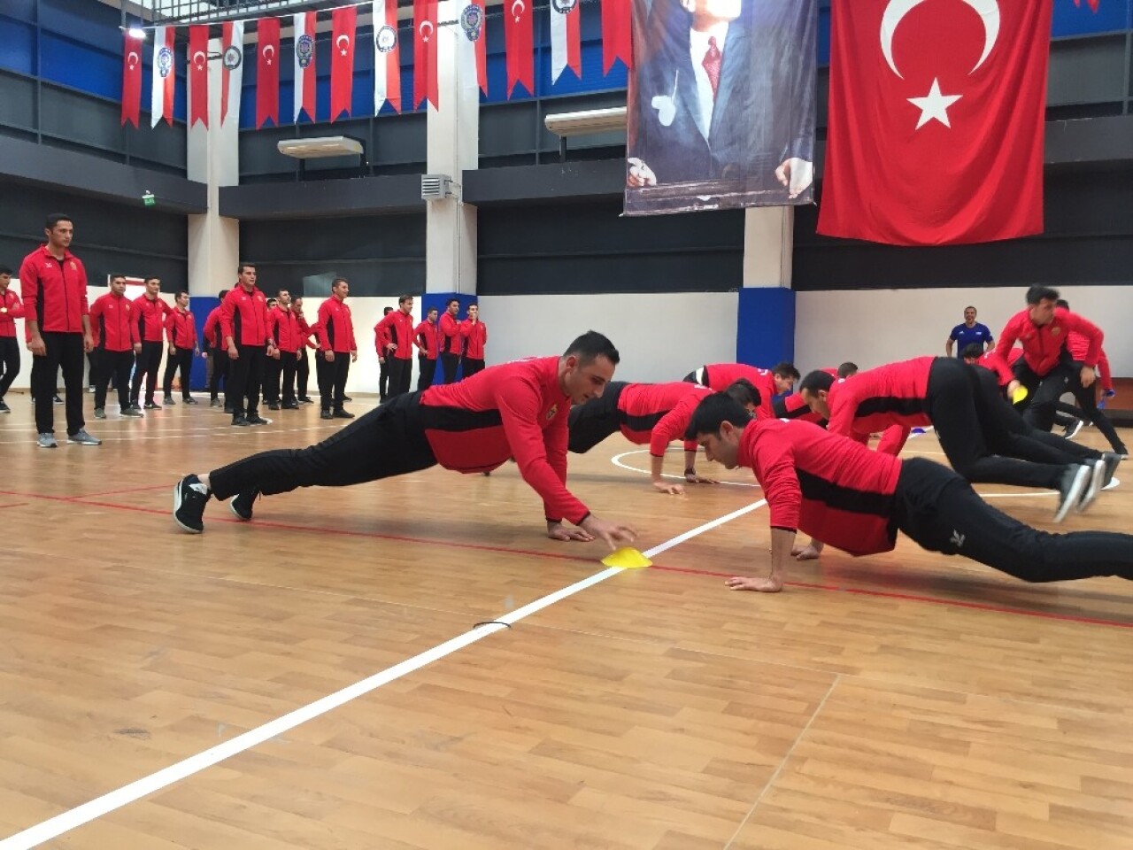 “Polis Zinde Vatandaş Güvende” projesi hayata geçirildi