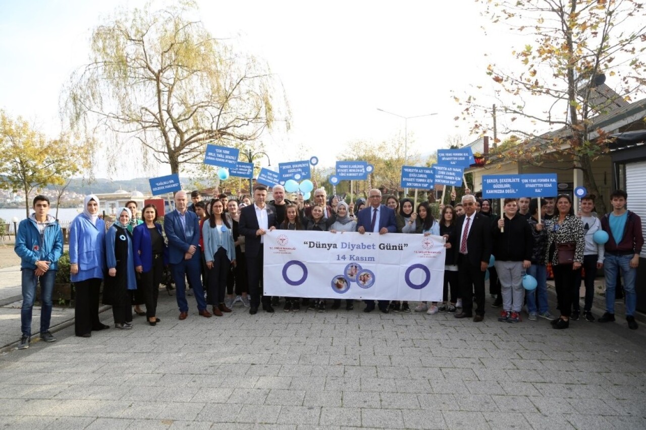 Sapanca’da Sağlıklı Yaşam için farkındalık yürüyüşü düzenlendi