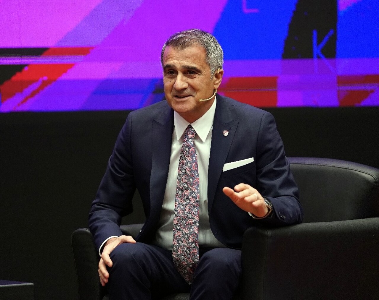 Şenol Güneş: "Ülkemiz başarılıysa hepimiz başarılıyız"