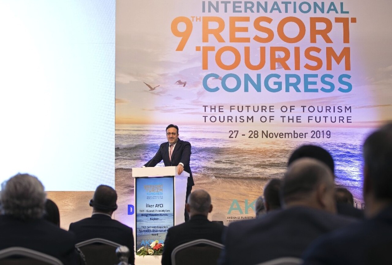 Seyahat dünyası 9. Uluslararası Resort Turizm Kongresi’nde bir araya geldi