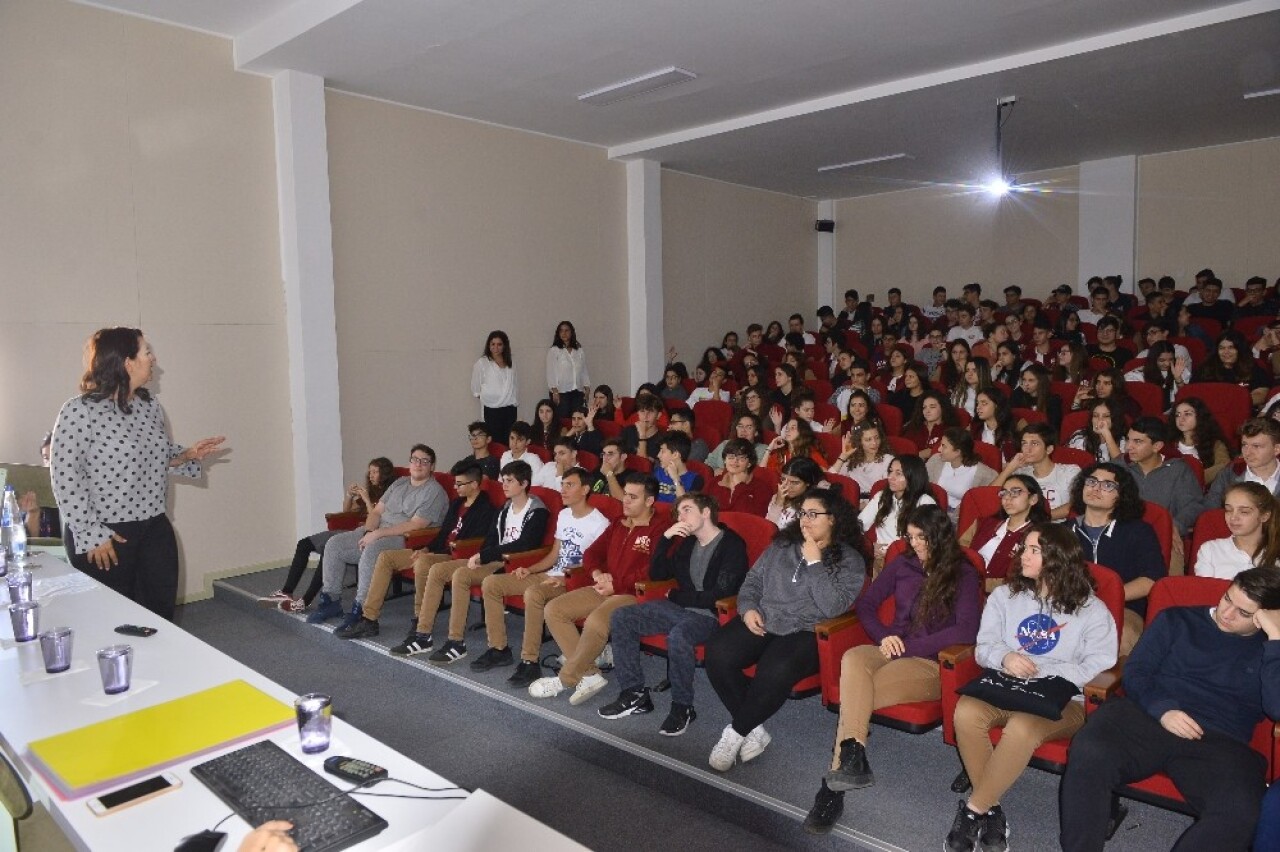 “Şiddet ortamında büyüyen çocuklar, duygusal bağlanmada sorun yaşar”