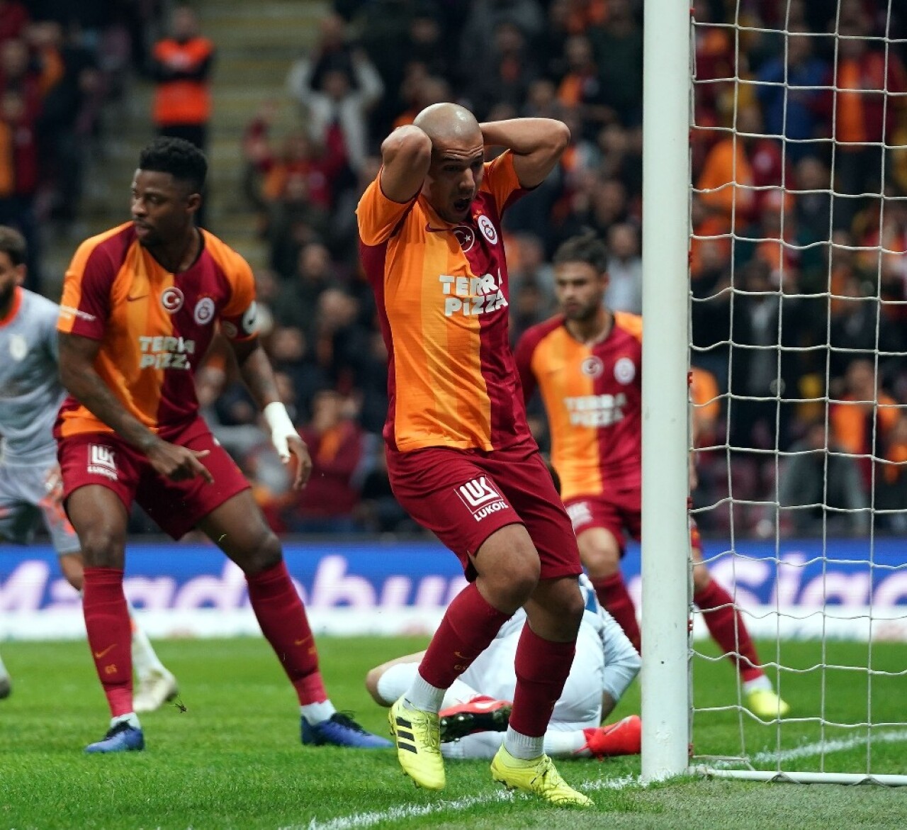 Süper Lig: Galatasaray: 0 - Medipol Başakşehir: 1 (Maç sonucu)