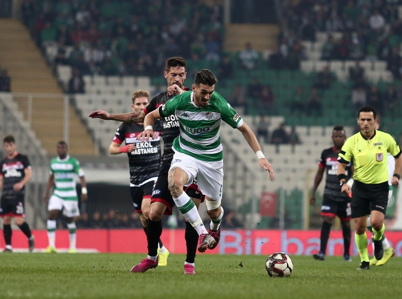 TFF 1. Lig: Bursaspor: 0 - Balıkesirspor: 0 (İlk yarı sonucu)