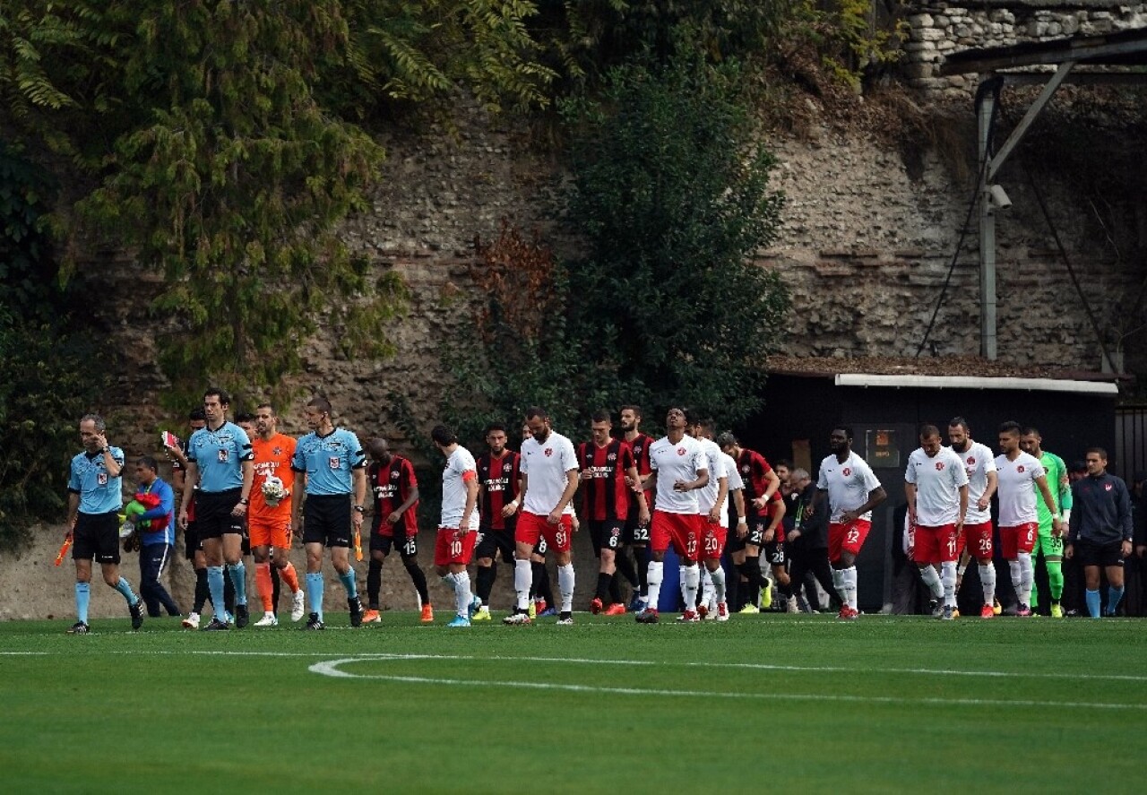 TFF 1. Lig: Fatih Karagümrük: 2 - Ümraniyespor: 3