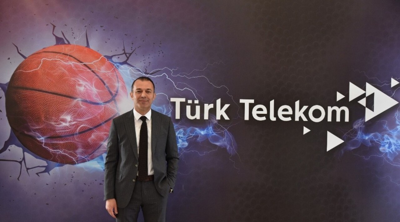 Türk Telekom Basketbol’dan her seyirciye bir fidan