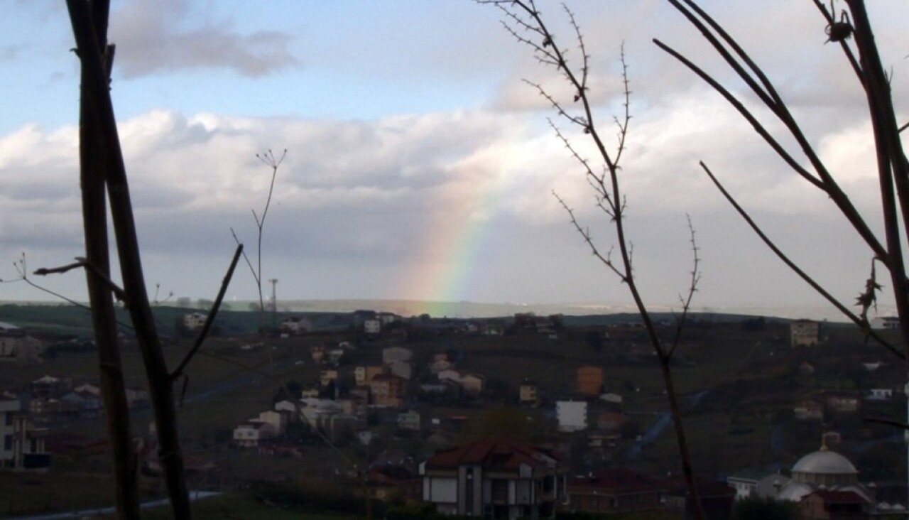 Arnavutköy’de gökkuşağı sürprizi