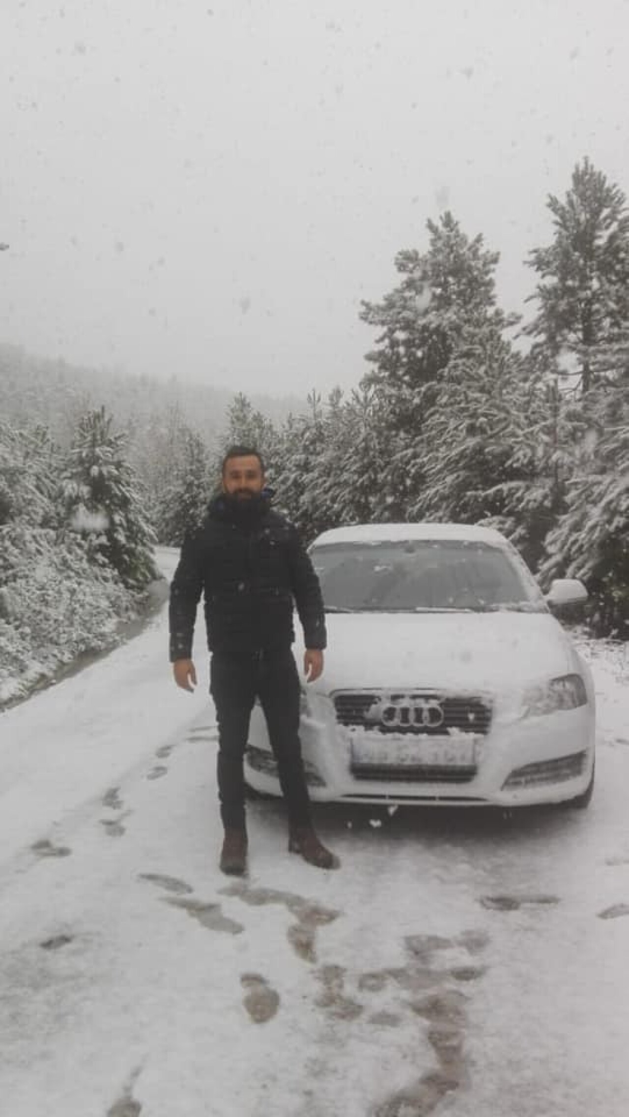 Balıkesir’e mevsimin ilk karı yağdı