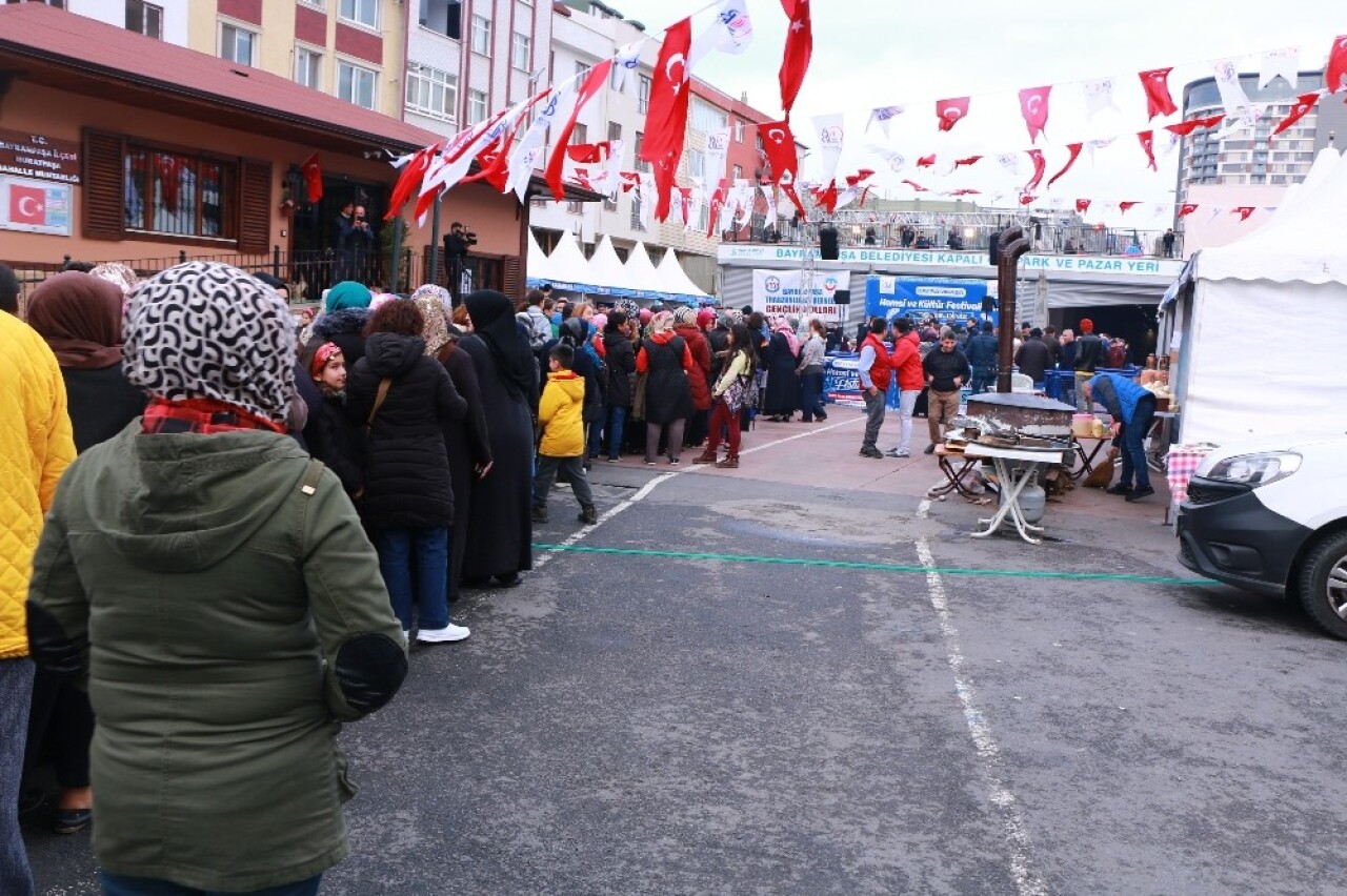 Bayrampaşa’da 6 ton hamsi dağıtıldı