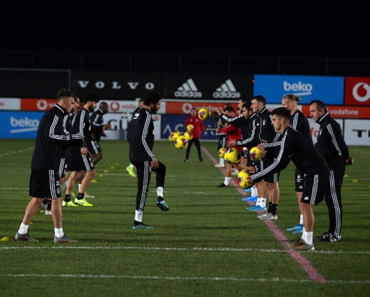 Beşiktaş derbi hazırlıklarını tamamladı