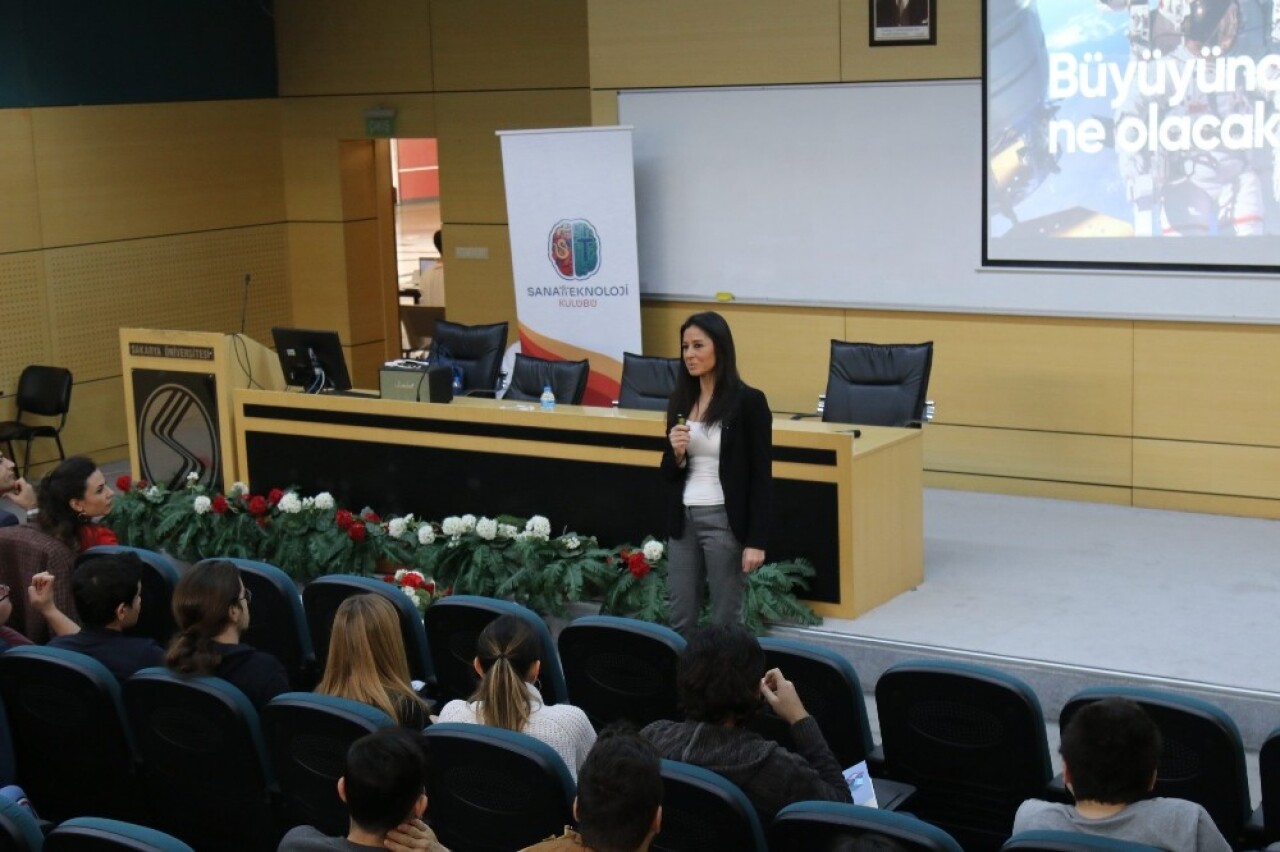 ’Bir Hayat Bir Hayal Kur’ konferansı SAÜ’de düzenlendi