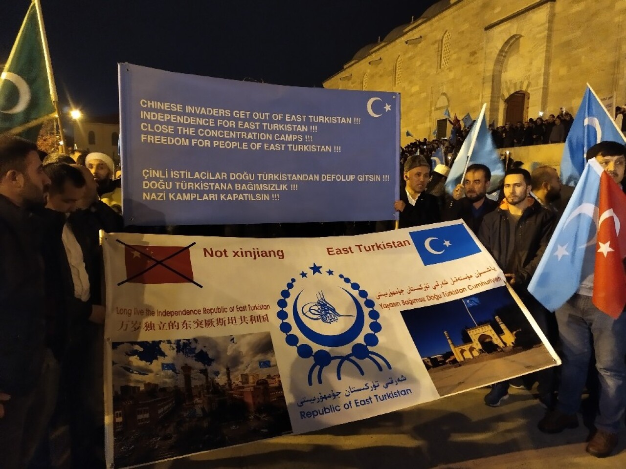 Doğu Türkistan için "Sessiz Çığlık" yürüyüşü yapıldı