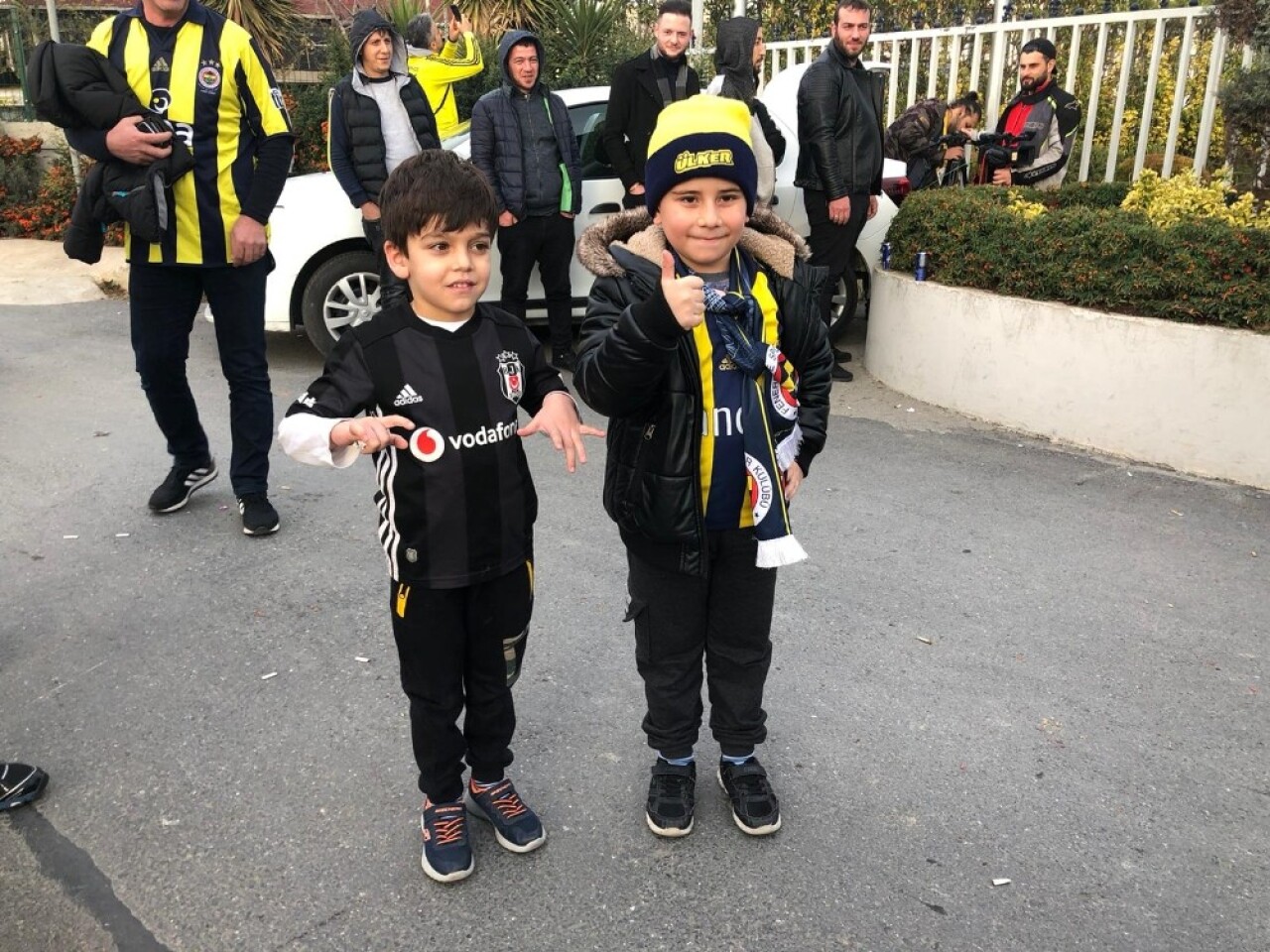 Fenerbahçe taraftarı Samandıra’da toplandı