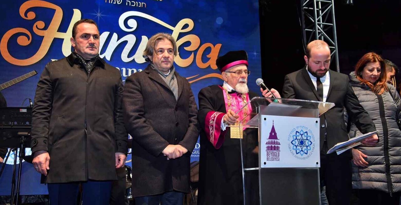 Beyoğlu’nda ‘Hanuka Bayramı’ kutlandı