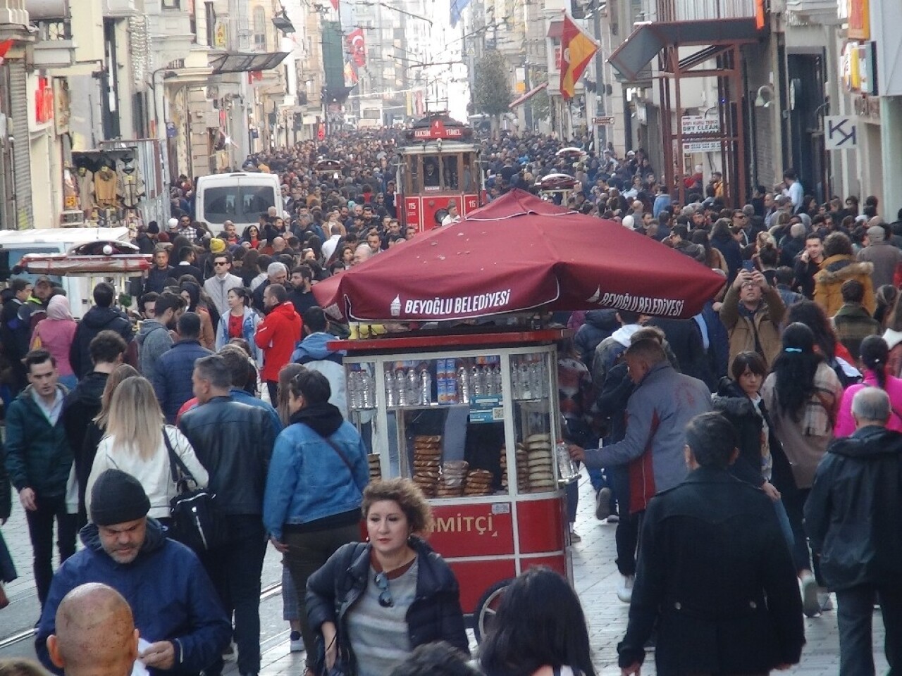 İstanbul’da kış ortasında şaşırtan hava