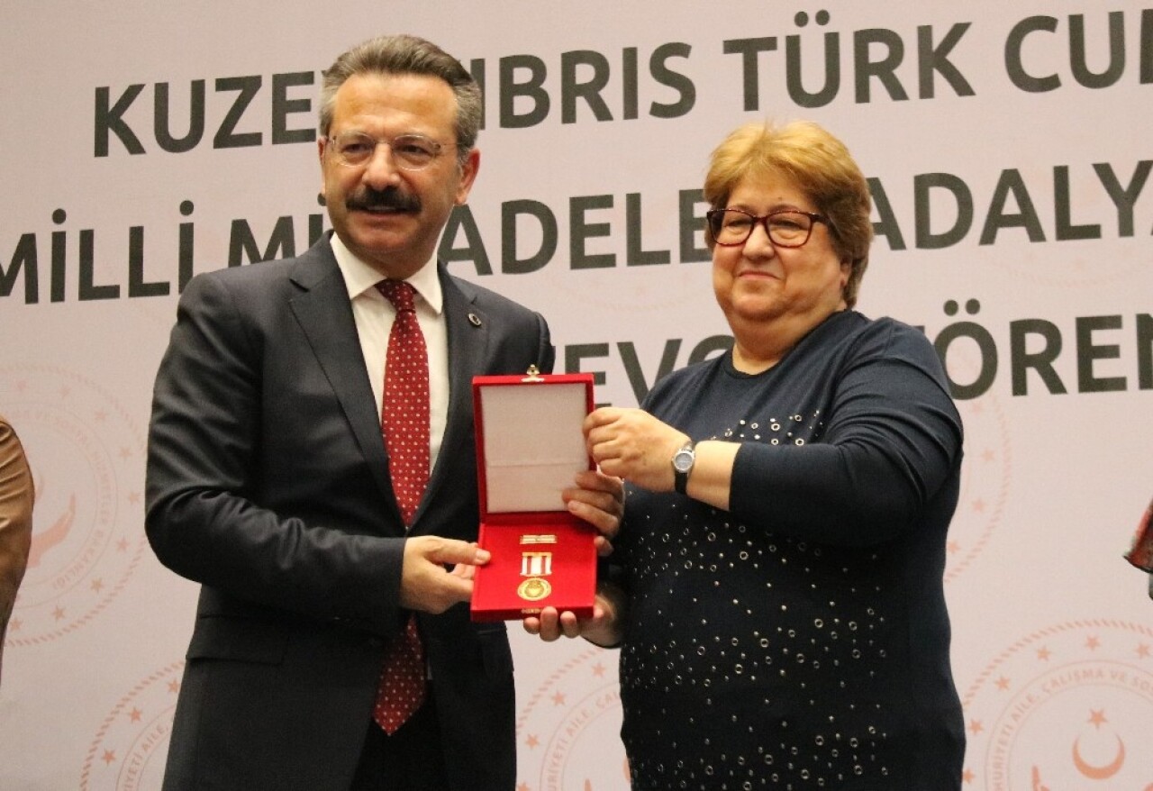 İzmit’te yaşayan 114 Kıbrıs gazisine madalyası tevcih edildi