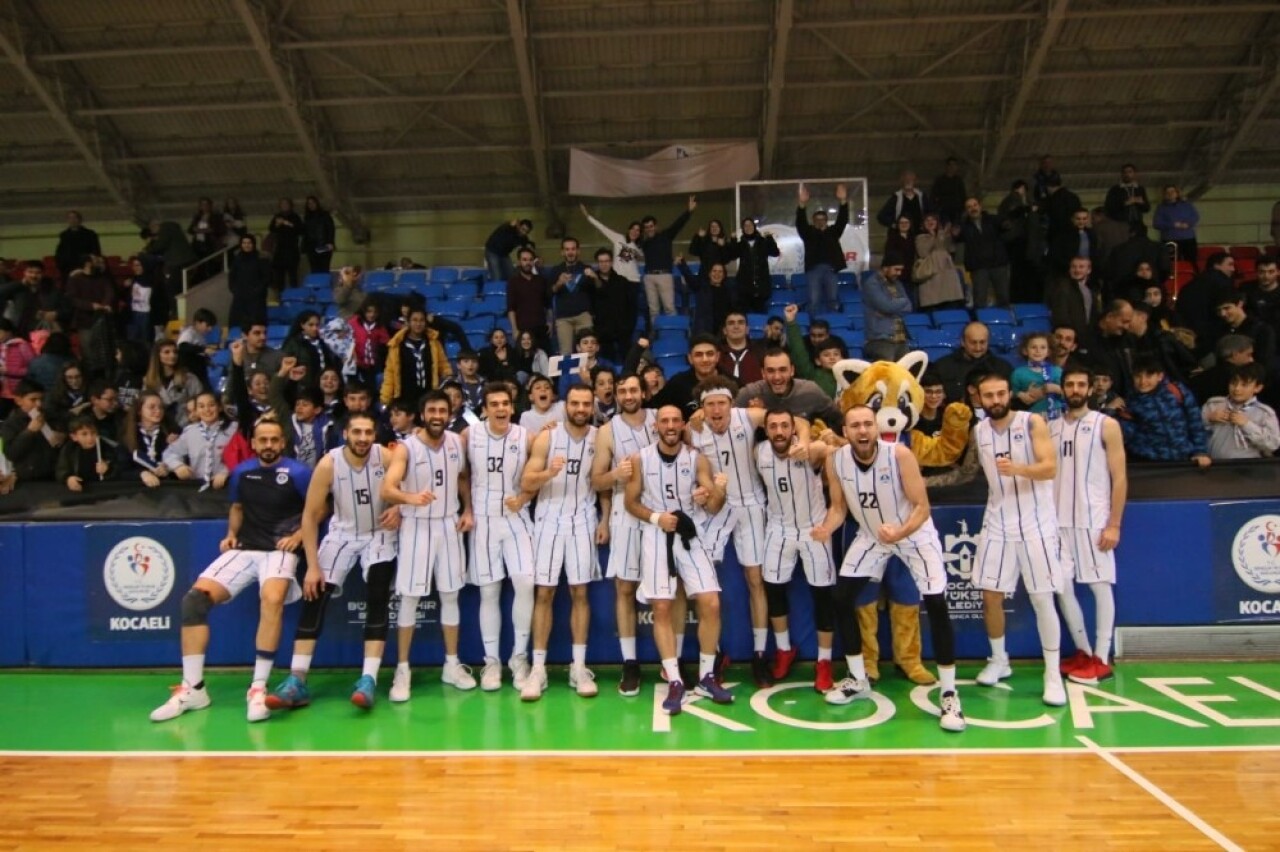 Kağıtspor Basketbol’dan bir galibiyet daha