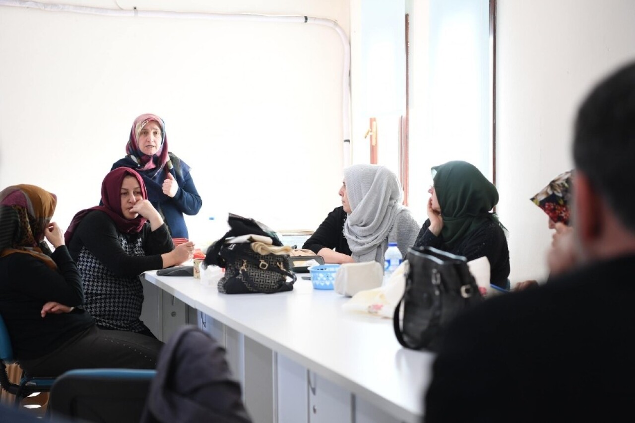 KAR-MEK’te bin 650 kursiyer eğitim görüyor
