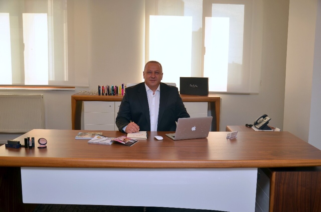 Kurdukları sistem ile 800 bin kadını istihdam ediyorlar